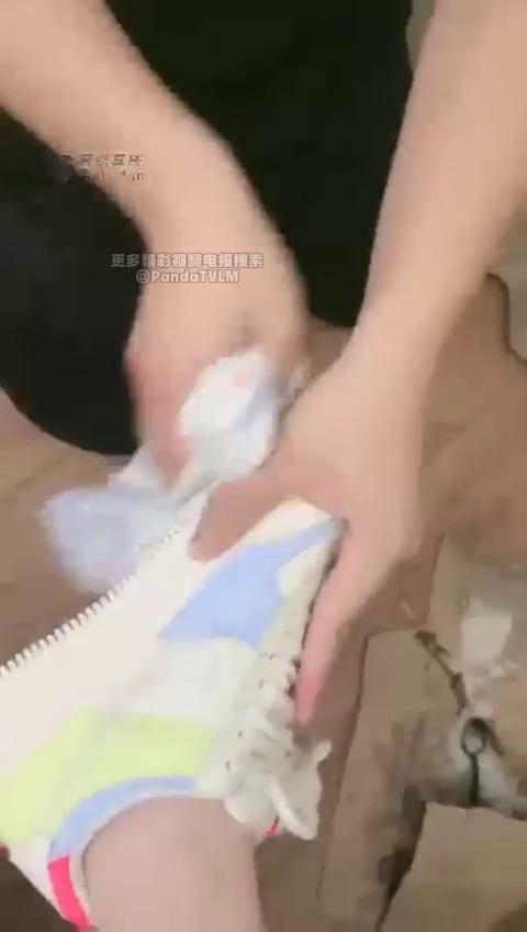 绘子SAMA 绘子様 踩踏 运动鞋
