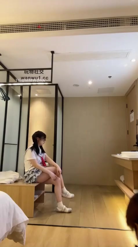 葱宝S 调教男m 圣水 萝莉 保鲜膜裹 踩脸 坐脸