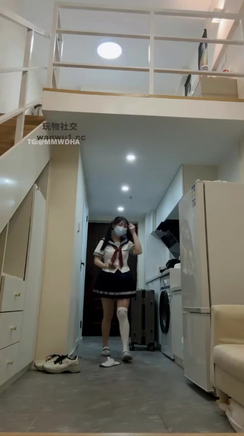 葱宝S 调教男m 足交 萝莉 保鲜膜裹 踩脸 坐脸