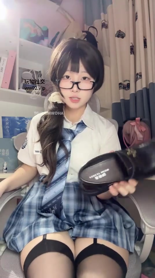 葱宝S 第一视角 黑丝 手势调教 羞辱 白眼