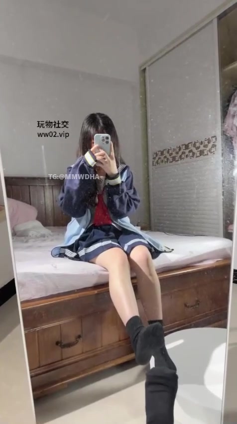 葱宝S 第一视角 校服 手势调教 羞辱 白眼 裸足