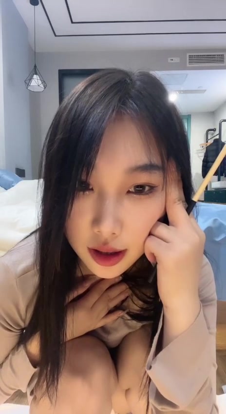 小x大王 裸足 喂食 倒计时 手势 第一视角