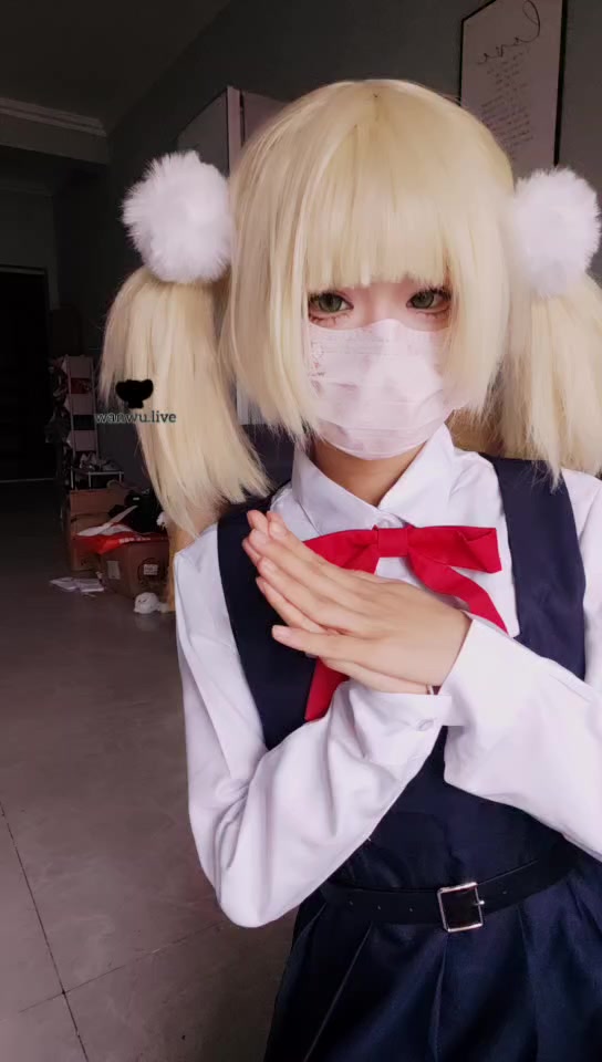 奶味小仙女 cos 调教男m 钻胯 骑马 踩 白丝