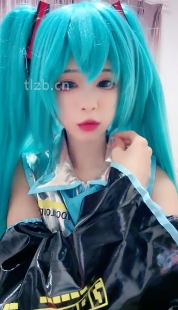 奶味小仙女 初音未来cos 调教男m 全体重踩踏 坐脸 深喉