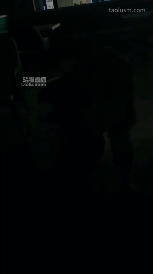 奶味小仙女 户外调教 男m 踩踏