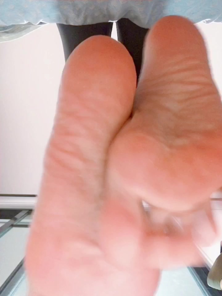 胡亥亥 裸足 足控 (36)