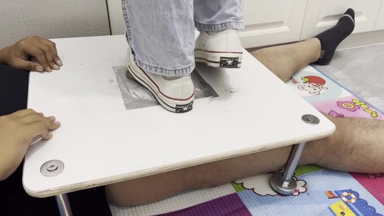 安琪s anqidoms 隔板踩踏 踩鸡 虐杨 见血 重口 暴力 (10)