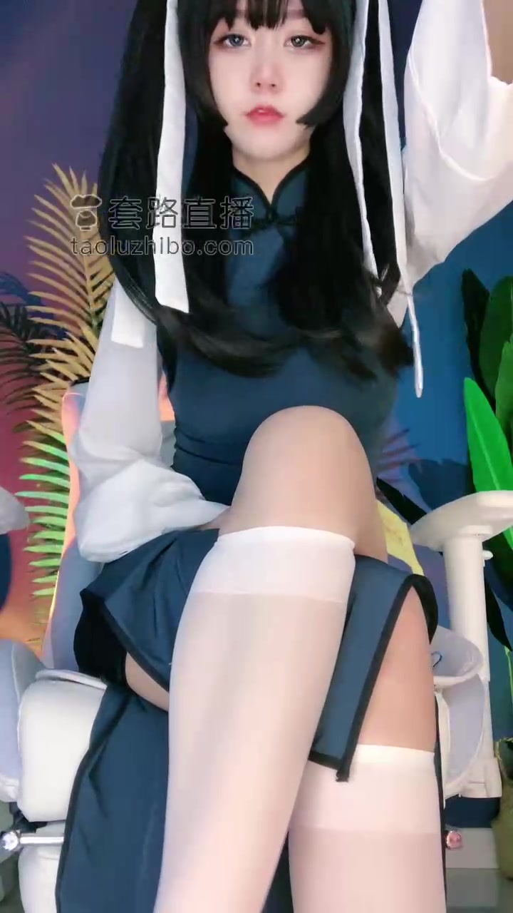 维妮大人 维妮s cos 第一视角 语言羞辱 手势指挥 倒计时 中指 套路直播   (31)