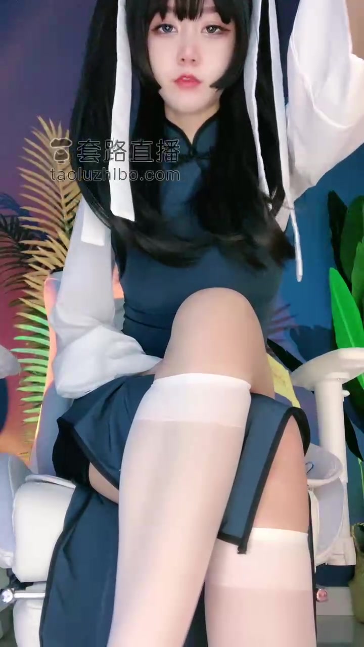 维妮大人 维妮s cos 第一视角 语言羞辱 手势指挥 倒计时 中指 套路直播   (16)