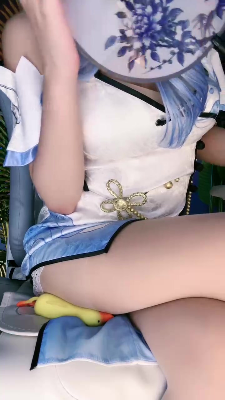 维妮大人 维妮s cos 第一视角 语言羞辱 手势指挥 倒计时 中指 套路直播   (33)