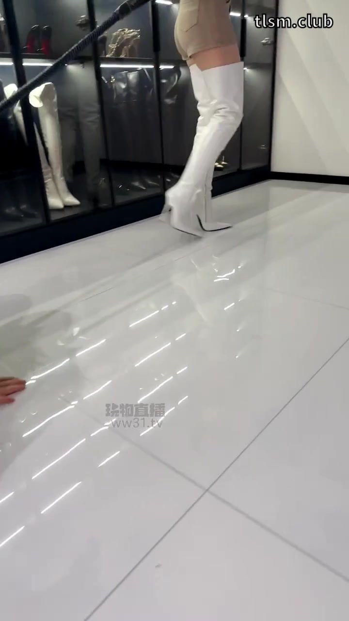 #Sera #单玩女奴-海量丝袜除臭器