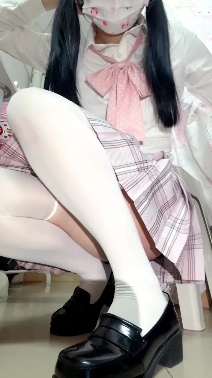 砂糖sama 第一视角 红绿灯 盯射 lo装 (24)