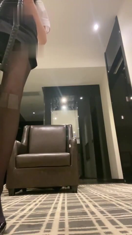 阿月S 套路直播 调教男m 踩踏舔脚 (94)