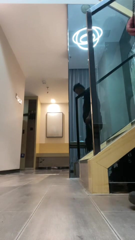 阿月S 套路直播 调教男m 踩踏舔脚 (106)