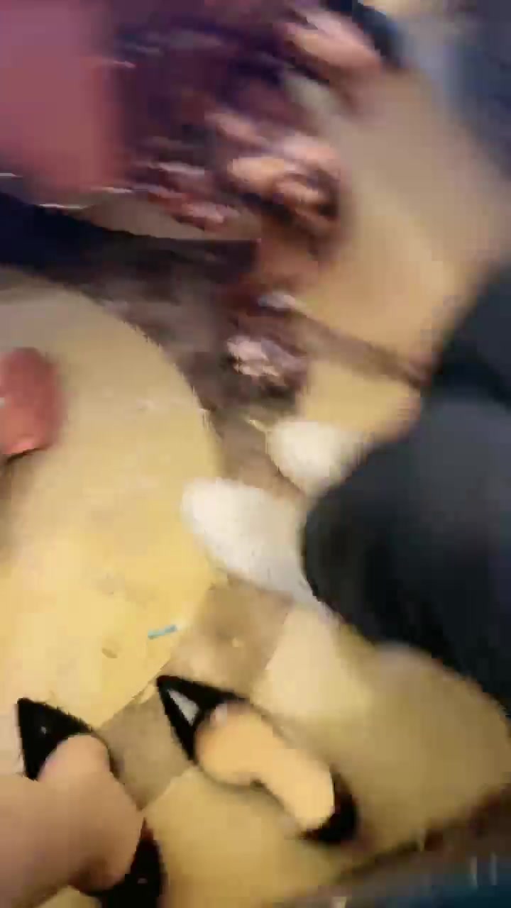 狗哥 豪华包厢公开调教 裸足踩脸